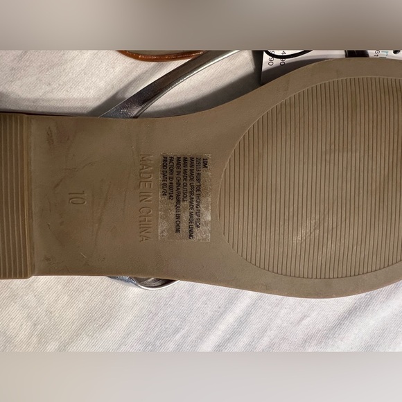 Maurices Ruby Roe Blue and Silver Women's Sandals Thong Sandal - Picture 7 of 7